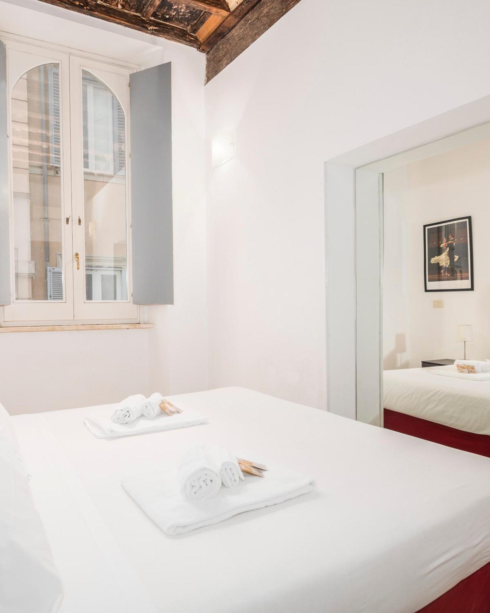 Suites Campo De' Fiori - Zen18-19-20 Roma Exterior foto
